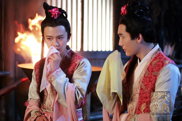 任嘉伦《大唐荣耀》反串女装 妆容惊艳被叫俶姐