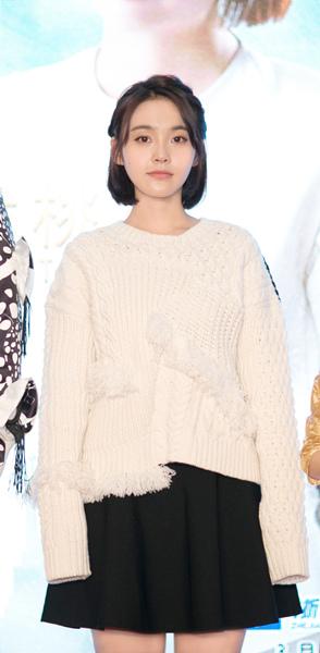 《鸡毛飞上天》张佳宁化身女商人 成新时代精英