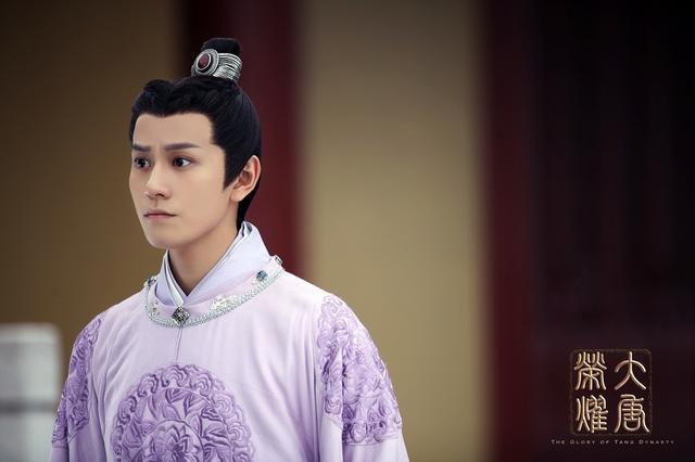 “帝王专业户”秦俊杰：演技是我唯一的出路