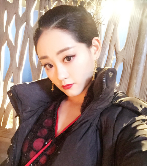 《三生三世》结局夜 热巴张彬彬率众桃花仙陪聊