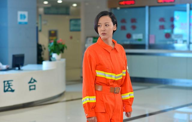 杨舒演绎“与火同行” 《火线出击》真实触人心