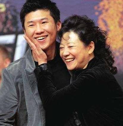 “八卦星君”王骁：接地气儿的司命其实是老干部