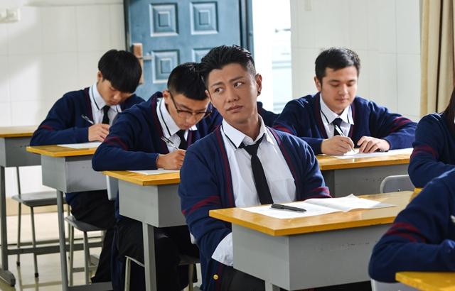 《火线出击》亮点多 赵荀不撕“富二代”标签