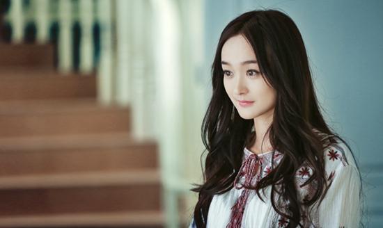 何泓姗《云巅之上》讨生计 秒变“迷妹战斗机”