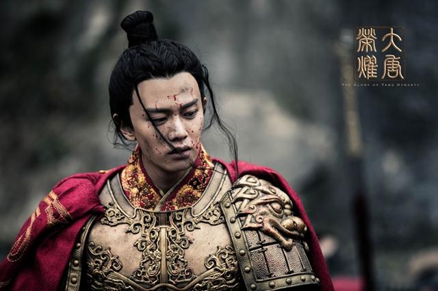 任嘉伦《大唐荣耀》圈粉 话题不断成人气王     