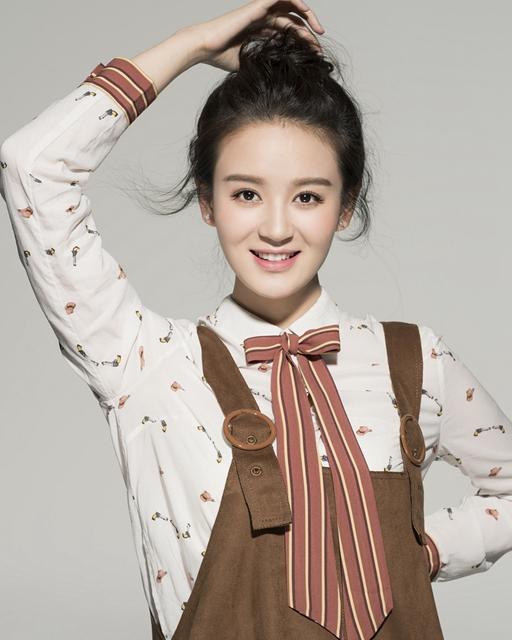 曾一萱《如懿传》剧照 眼神犀利被赞“锋利美人”