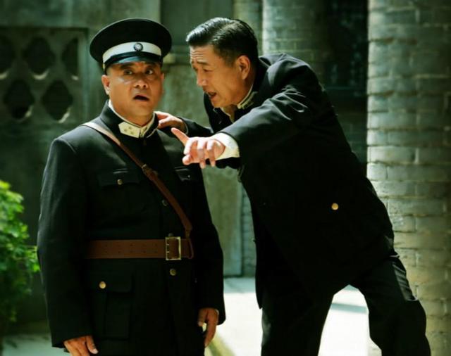 《破晓》收视走高 姜彤演绎小人物的“混”哲学