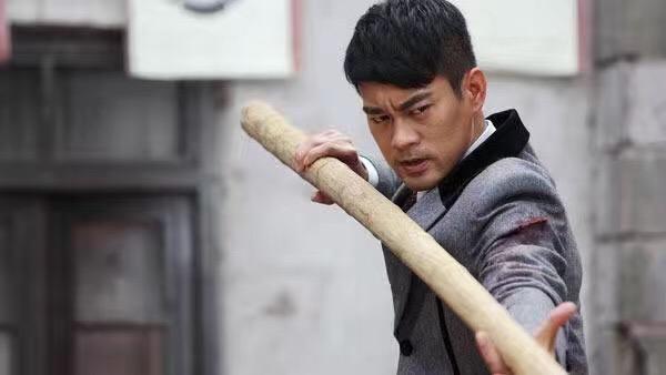 民国大戏《新猛龙过江》 陈国坤尽显英雄本色