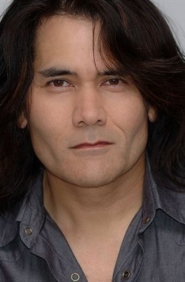 J·拉罗斯J. LaRose