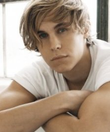 瑞斯·维克菲尔德