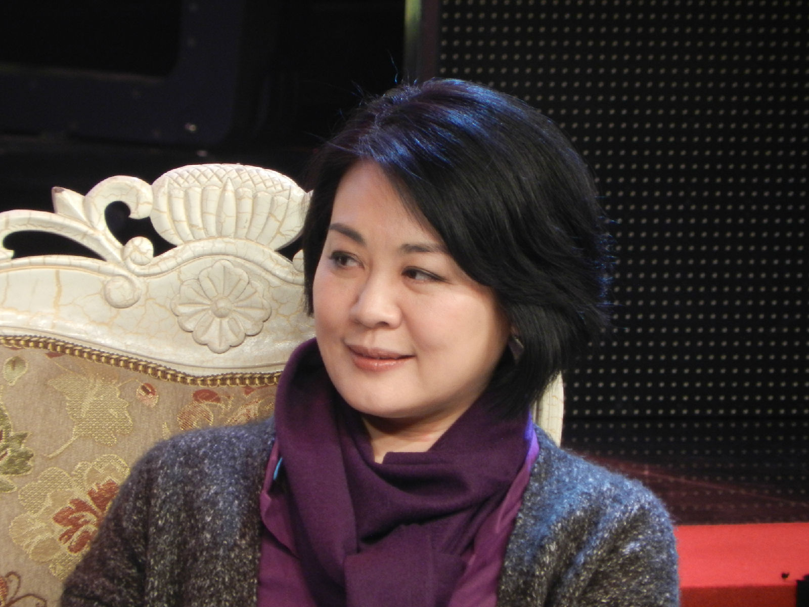 尹明月扮演者