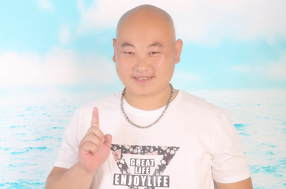陈宇星照片