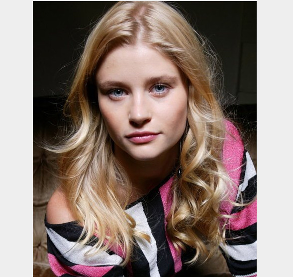 艾米莉·德瑞文照片