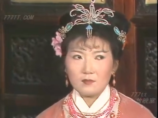 罗小姐扮演者