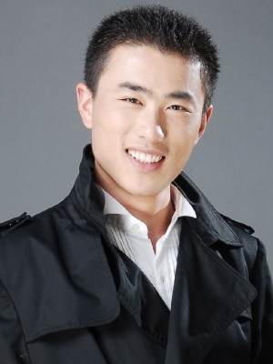 主任扮演者
