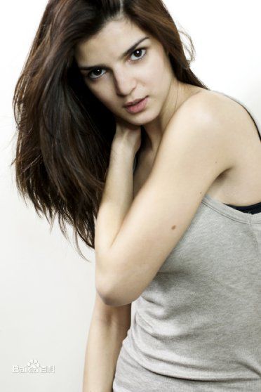 克拉拉·拉戈/Clara Lago