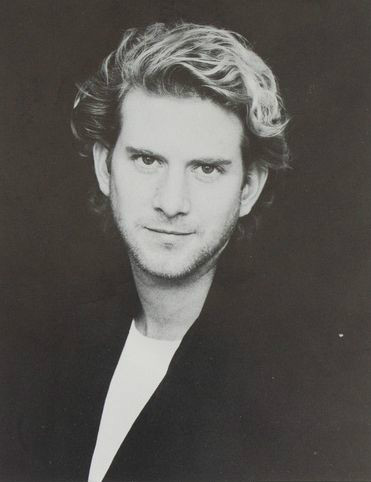 James Wilby照片