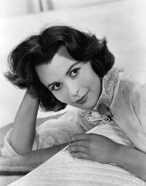 克莱尔·布鲁姆