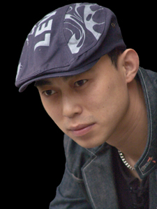 余利扮演者