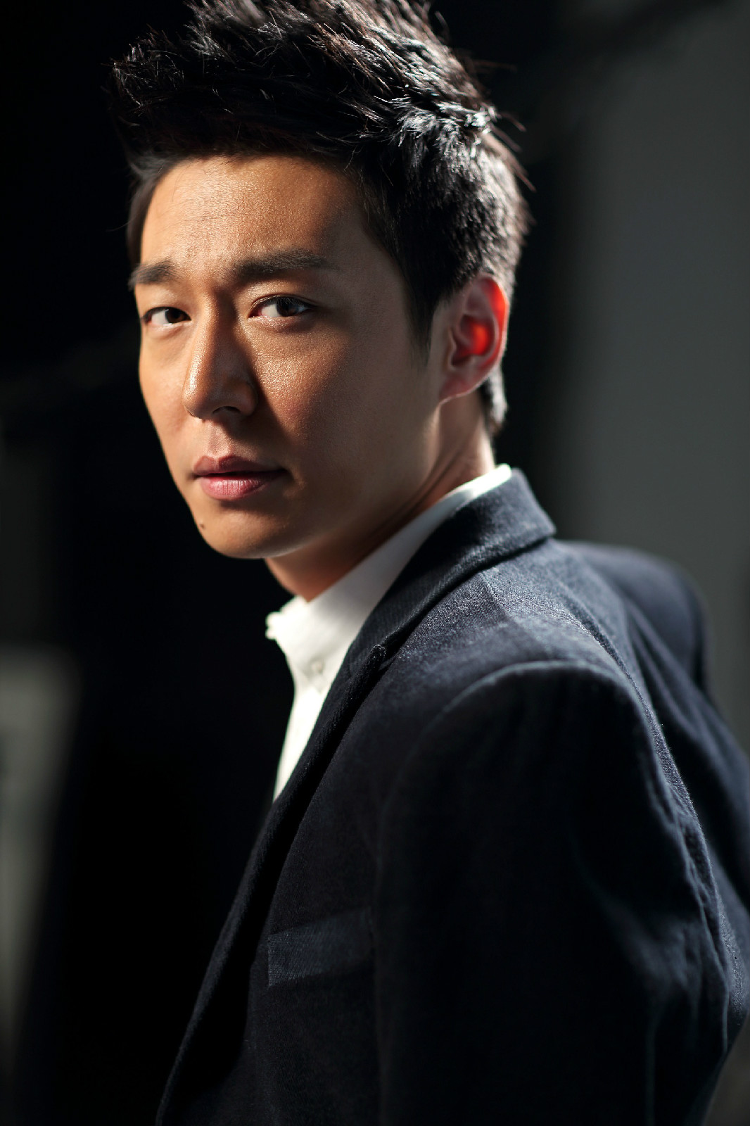 左明扮演者