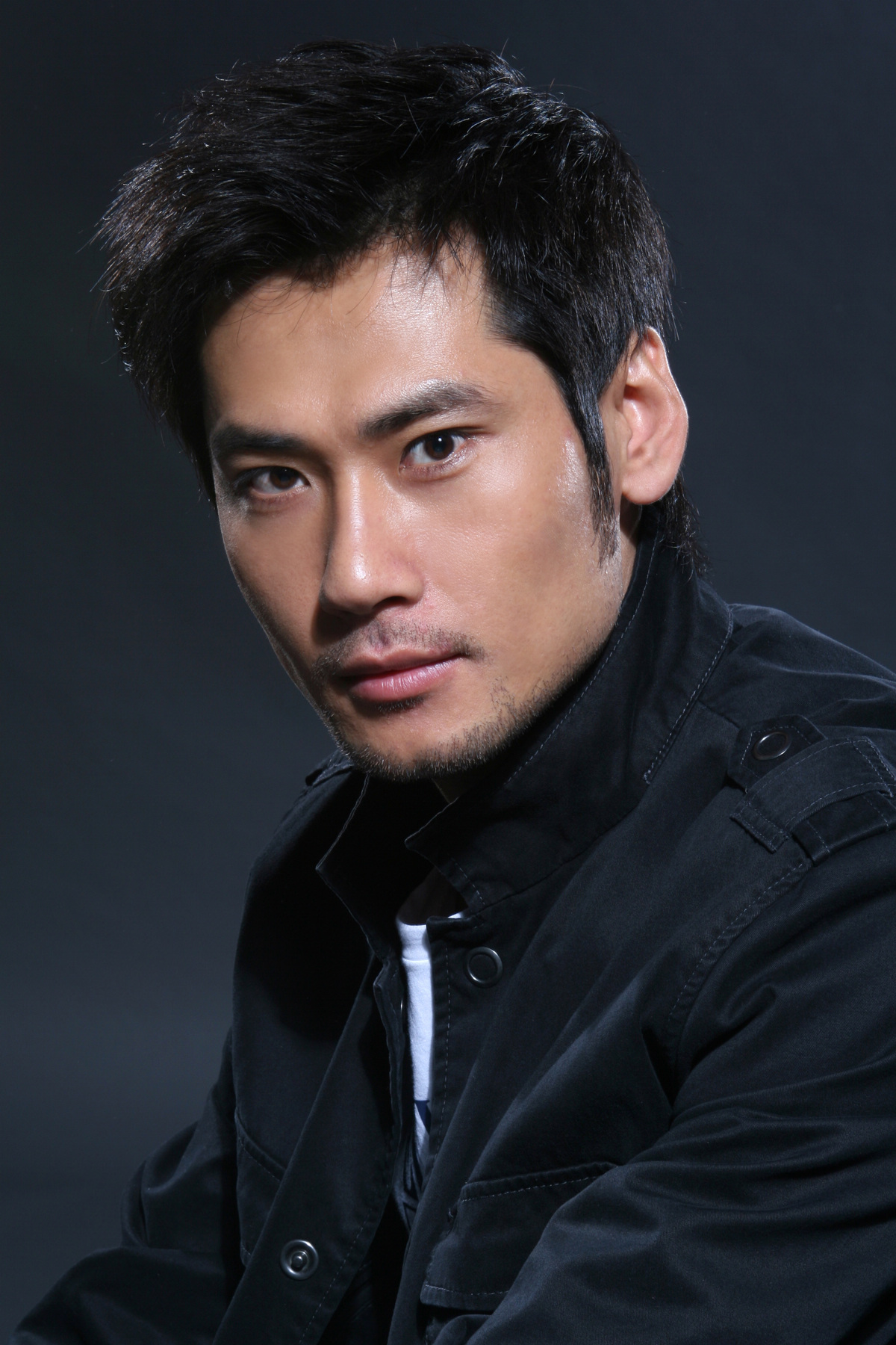 二龙扮演者