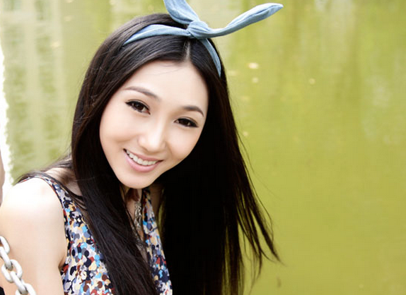 月如扮演者
