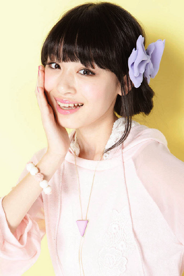 雫石真子/マコ扮演者