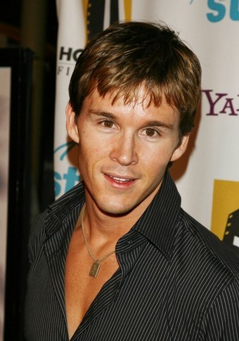 瑞恩·科万顿Ryan Kwanten