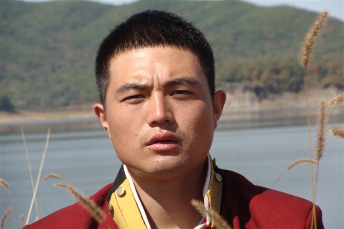 小黑龙扮演者