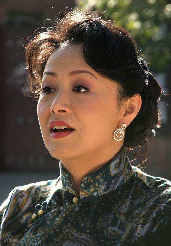 佟大夫扮演者