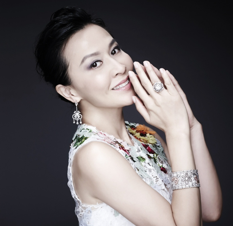 华筝的侍女扮演者