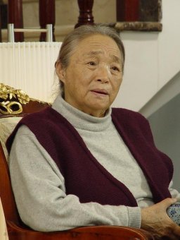 连底香扮演者