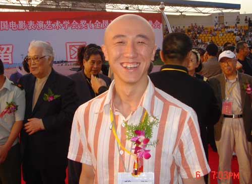 佟骏照片