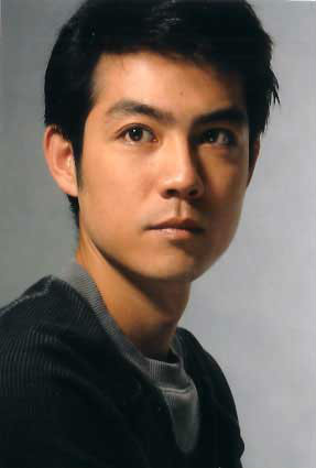 王起扮演者