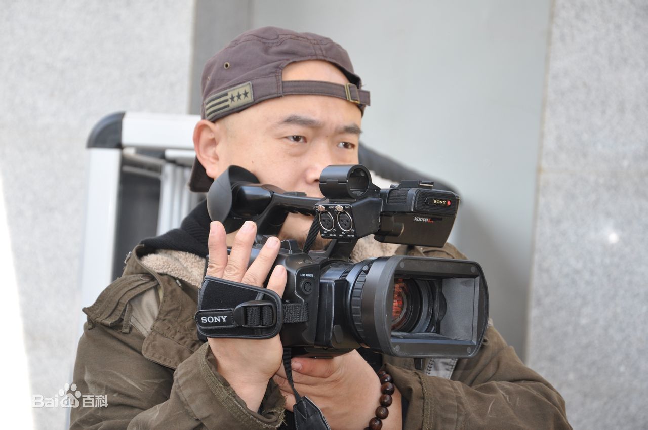 舅舅扮演者