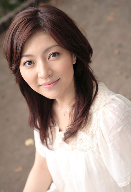 本名阳子照片
