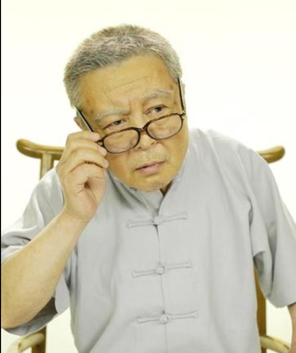 关爷爷扮演者