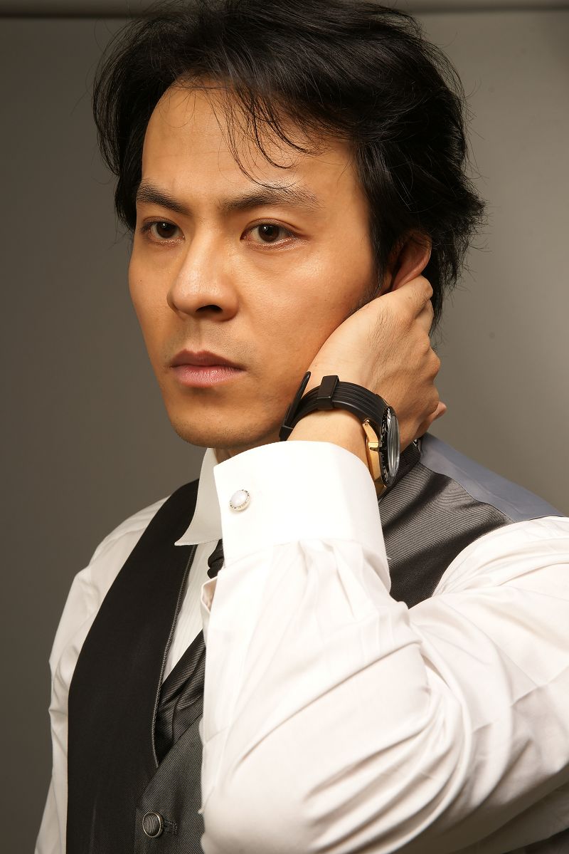 主持人扮演者