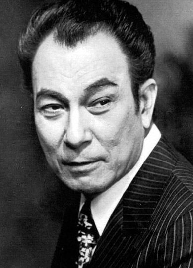 裘千丈扮演者