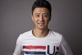 何自明扮演者