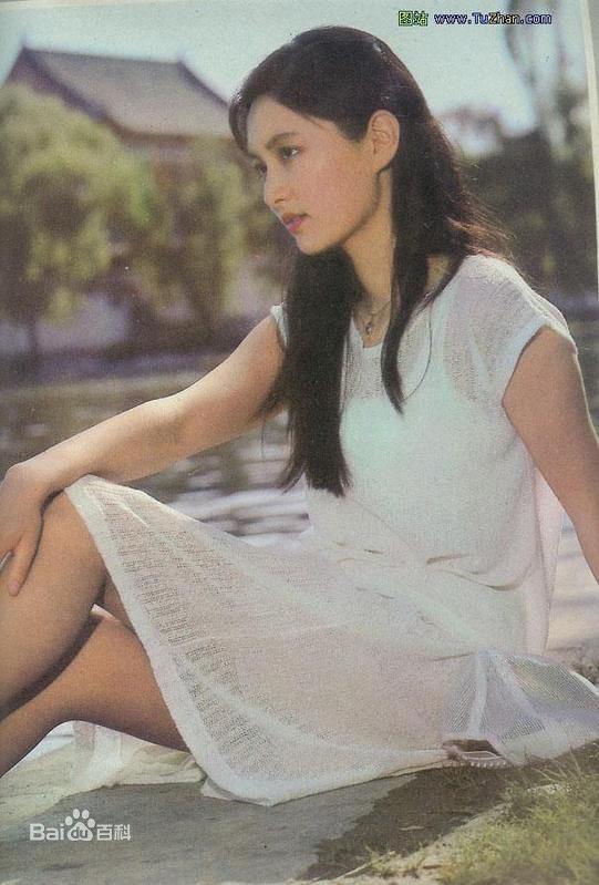 殷亭如照片