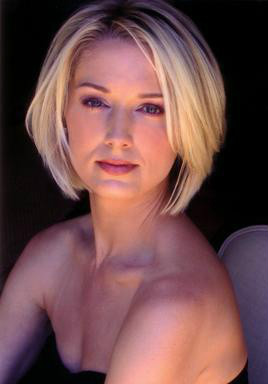 凯瑟琳·拉·纳莎照片