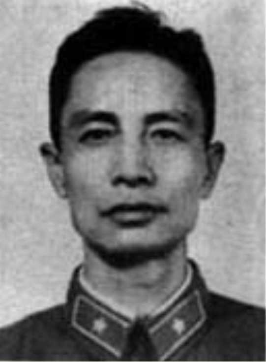 张翼照片
