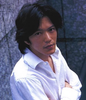 日下部征一郎扮演者
