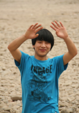 锅盖李扮演者