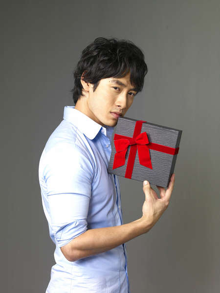 杨凯中扮演者