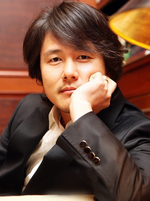 李东镇扮演者