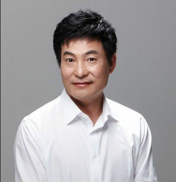 金阪锡扮演者