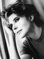 芬妮·阿尔丹照片