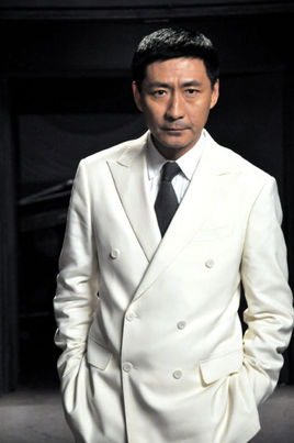 燕双鹰扮演者